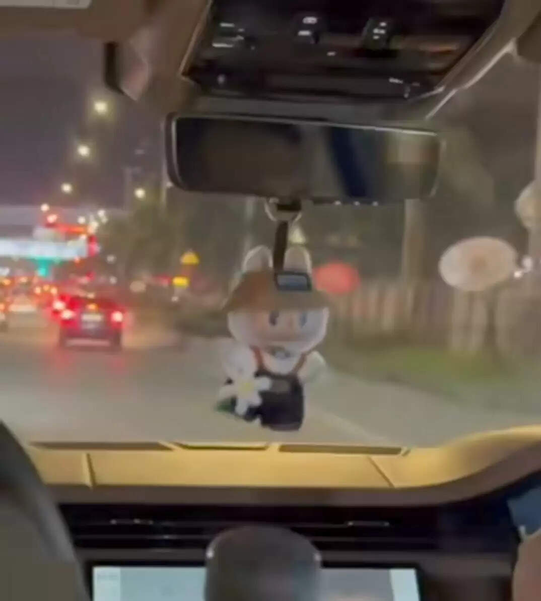 Sao Paulo Fashion Week Takes Over Subway with Stunning Designs