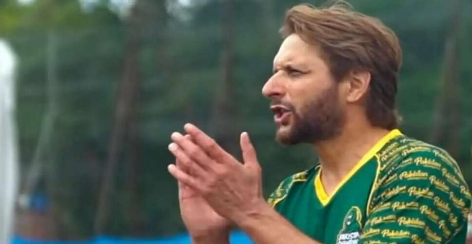 Shahid Afridi Defends Pakistan Government Amid Fuel Price Surge