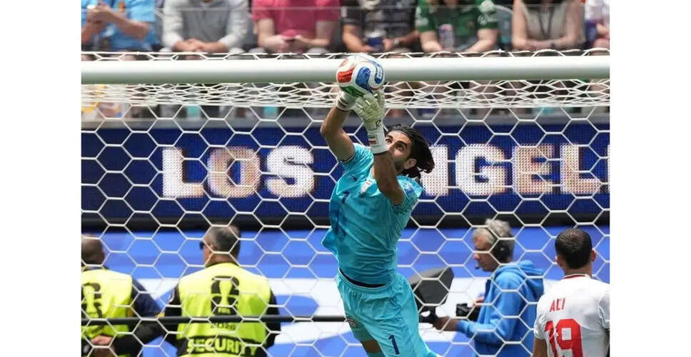 Iran's Alireza Beiranvand Shines in World Cup Draw Against Belgium