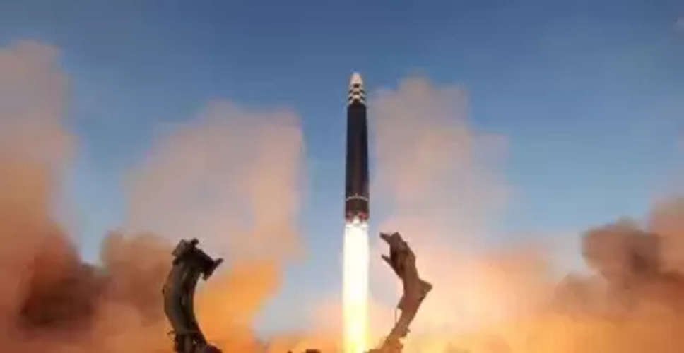 N.Korea fires 1 short-range ballistic missile toward East Sea: Military