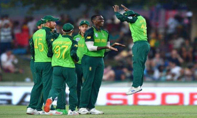 South Africa risk ban from international cricket after government body suspends CSA