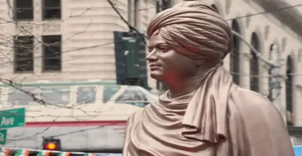 Seattle Welcomes First Life-Size Statue of Swami Vivekananda in the US