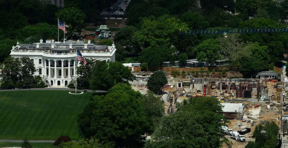 Concerns Arise Over Trump's White House Ballroom Project and Donor Anonymity