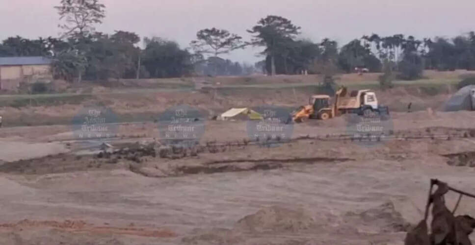 Rampant Illegal Sand Mining Threatens Kolong River Ecosystem