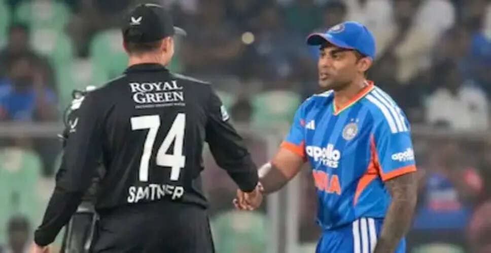 T20 World Cup Final: New Zealand Skipper Santner Opts to Bowl First Against India