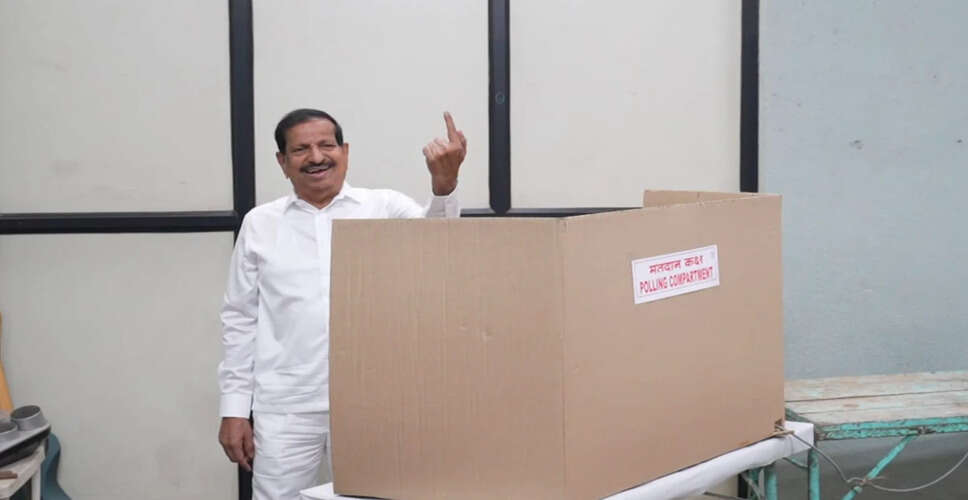 Maharashtra Minister Faces Voting Issues Due to Voter List Discrepancies
