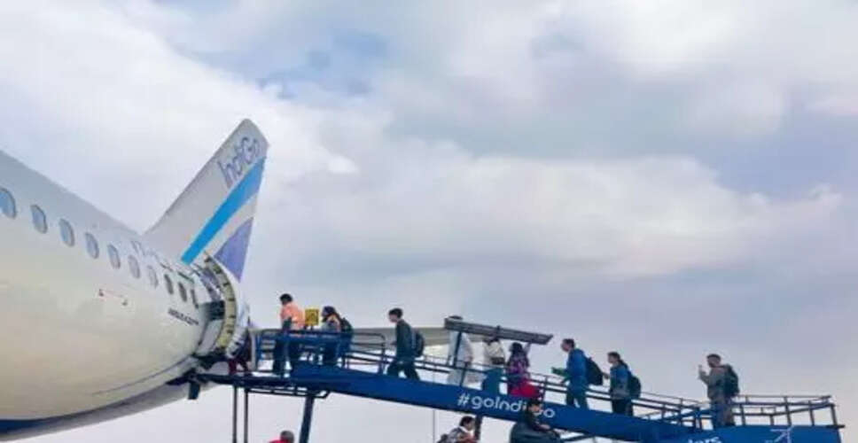 Airlines Advise Passengers Amid Iranian Airspace Closures