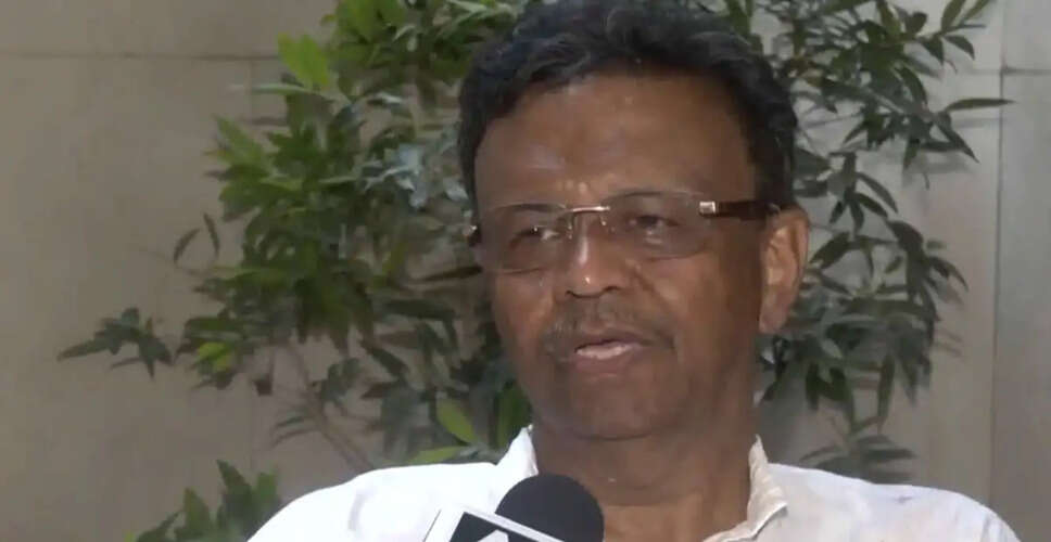 TMC Leader Firhad Hakim Resigns as Kolkata Mayor Amid Party Challenges