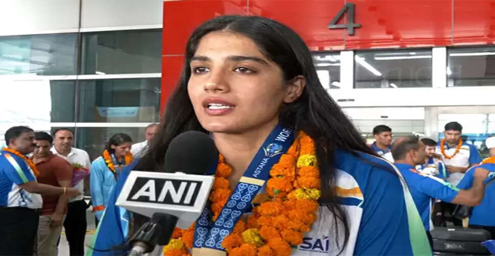 Indian Boxers Shine at World Boxing Cup Astana 2025 with Gold Medals