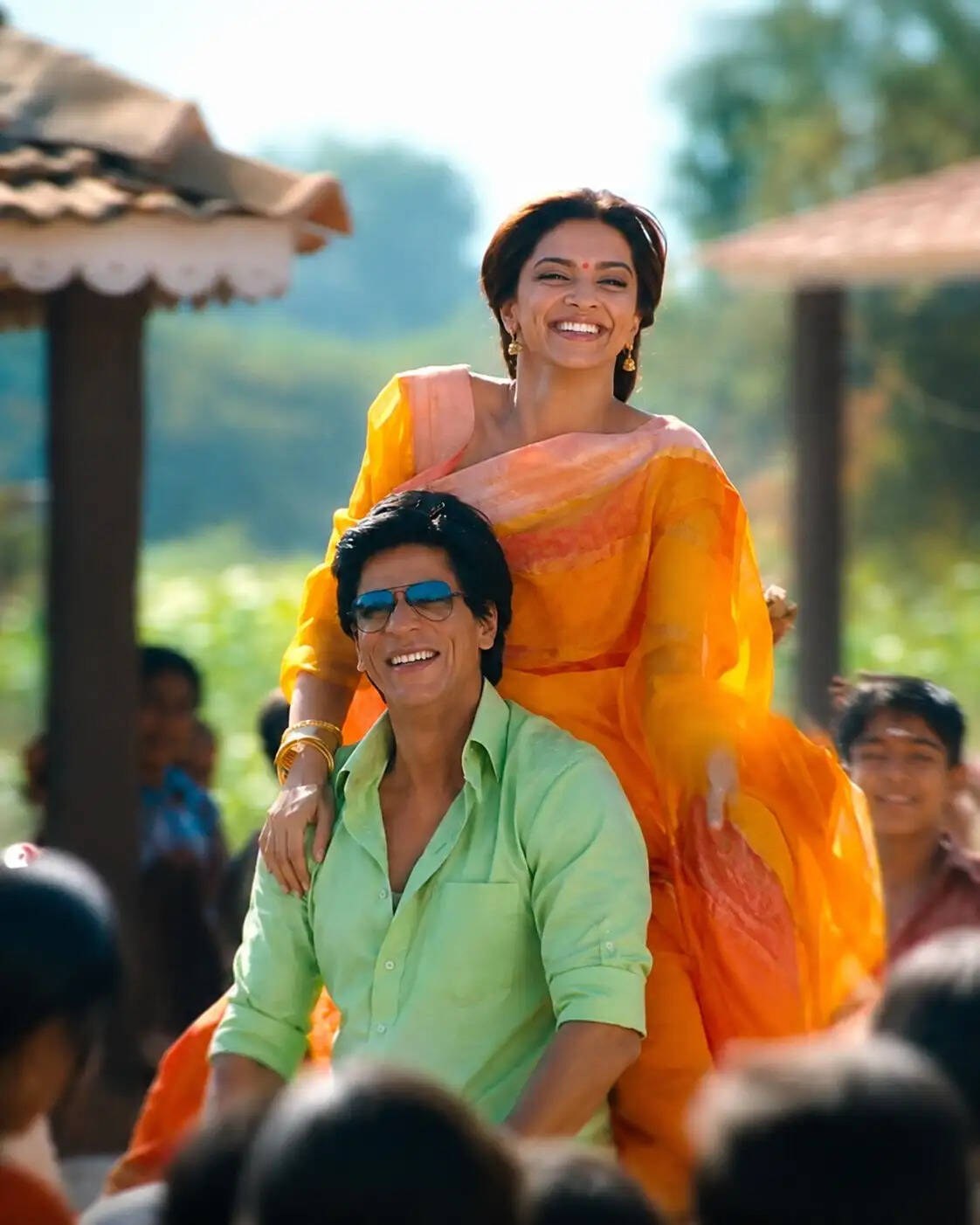 Exploring Meenamma's Iconic Saree Styles from Chennai Express