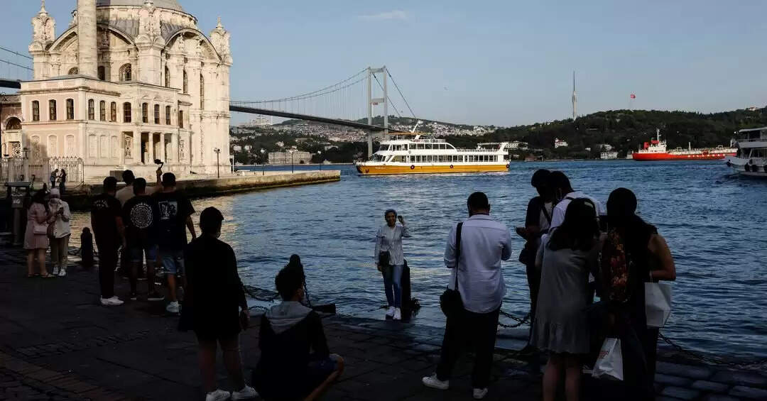 Turkey report's 58% surge in foreign visitor arrivals in August