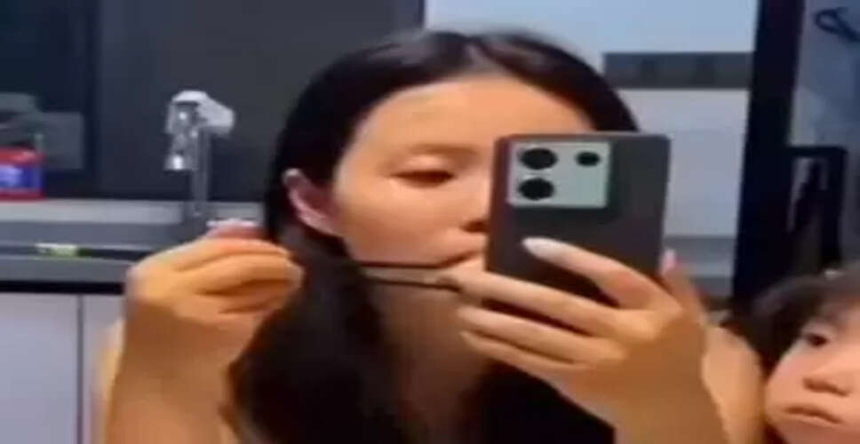 How a Creative Mom Tackled Her Daughter's Phone Addiction in a Hilarious Way!