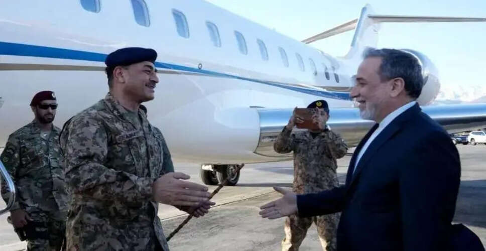 Pakistan's Army Chief Visits Tehran Amidst Tensions Between US and Iran