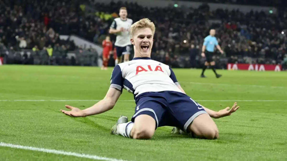 Injuries Impact Europa League Final: Key Players Missing for Man United vs Tottenham