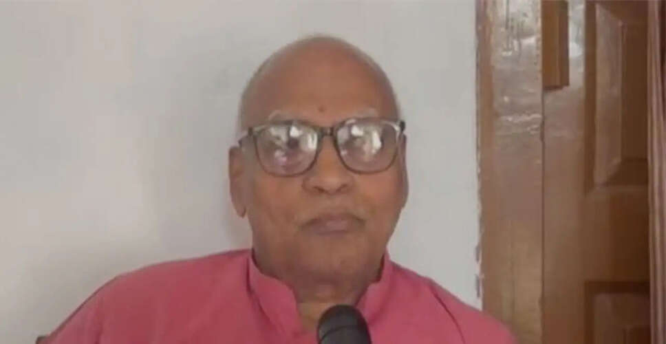 Ishan Kishan's Stellar Performance Earns Praise from Grandfather