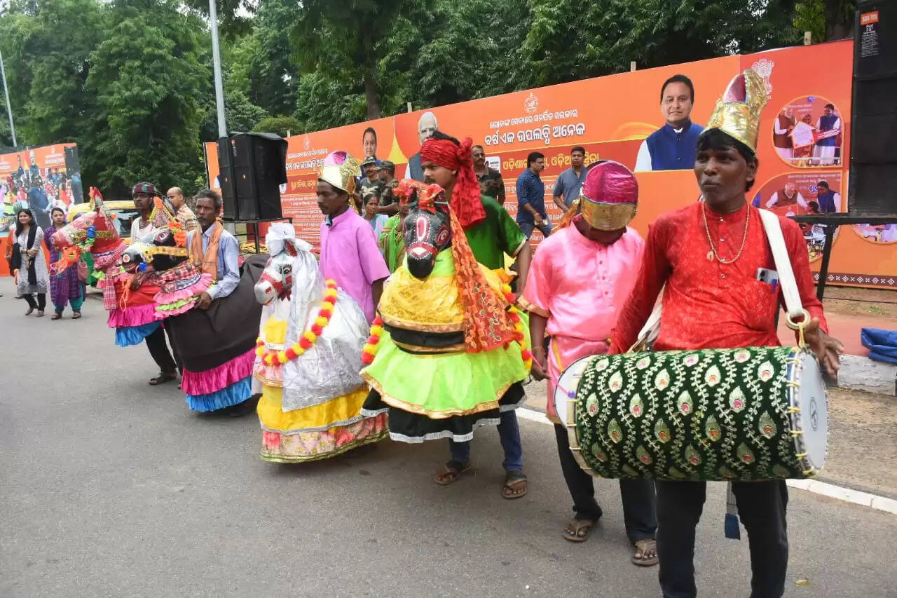 Odisha's CM Mohan Charan Majhi Launches New International Flight to Abu Dhabi