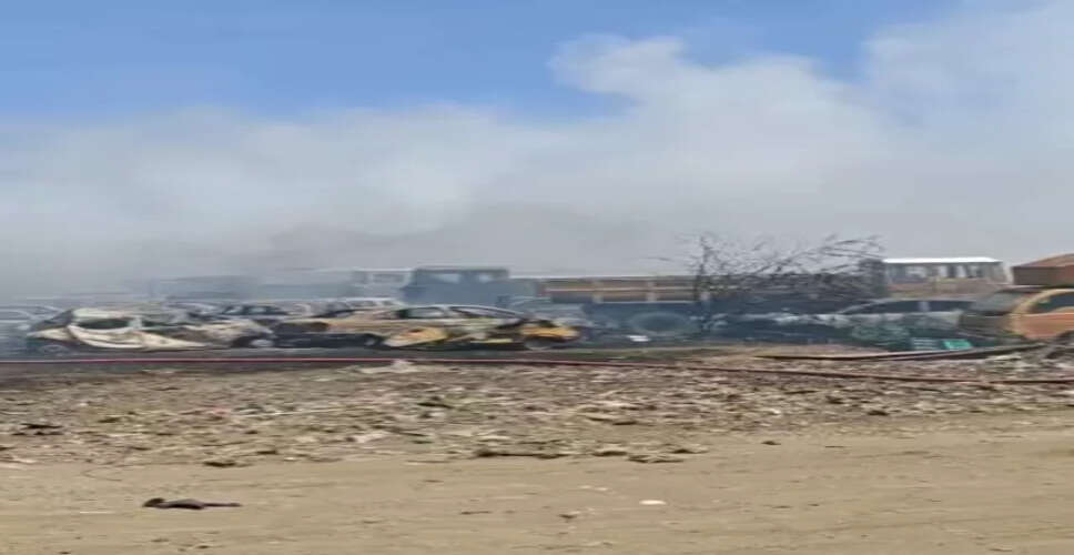 Massive Blaze at Pallikaranai Dump Yard Destroys Over 100 Vehicles