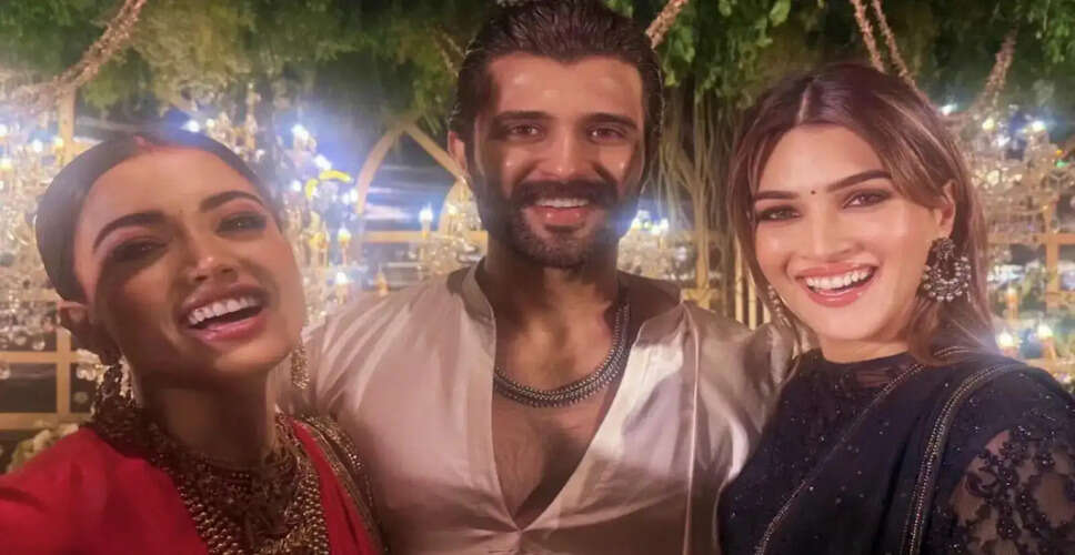 Kriti Sanon Celebrates Friendship with Rashmika Mandanna at Wedding Reception