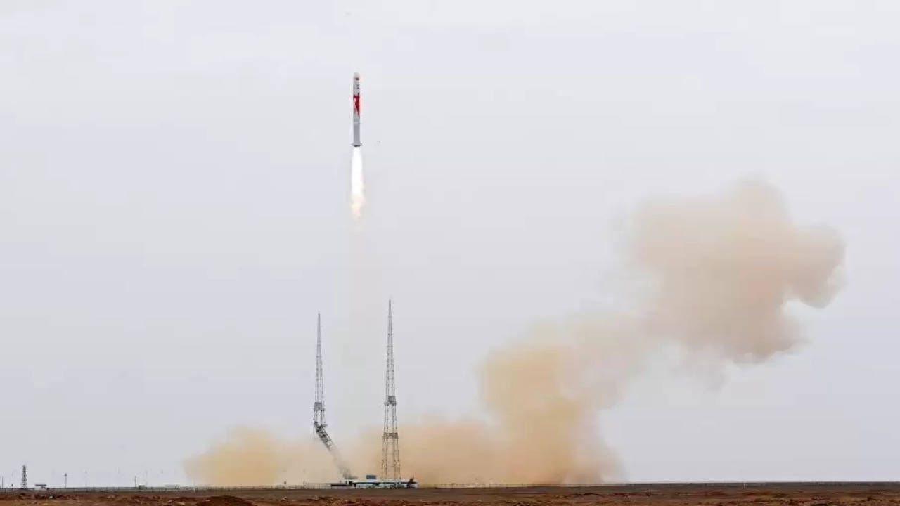 China's Landspace reaches orbit with methane-powered Zhuque-2 rocket -  SpaceNews