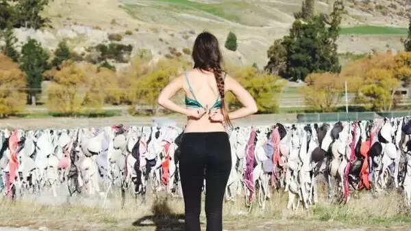 Unusual Tradition in New Zealand: Girls Hang Bras for Wishes