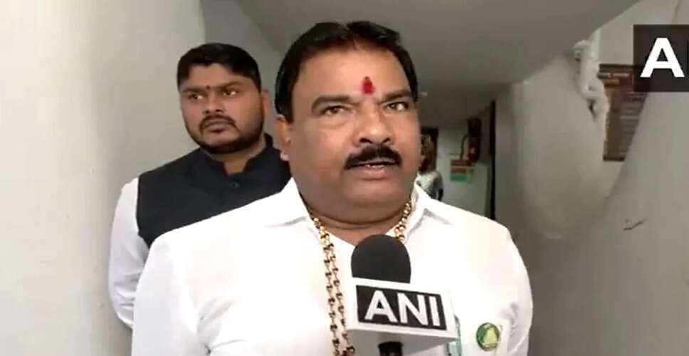 Mumbai Police Initiates Action Against MLA Sanjay Gaikwad for Assaulting Canteen Contractor