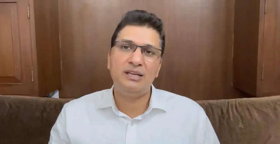 AAP Leaders Clash Over Parliamentary Silence and Party Dynamics