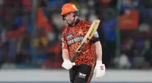 Mumbai Indians Dominate Sunrisers Hyderabad in IPL Clash