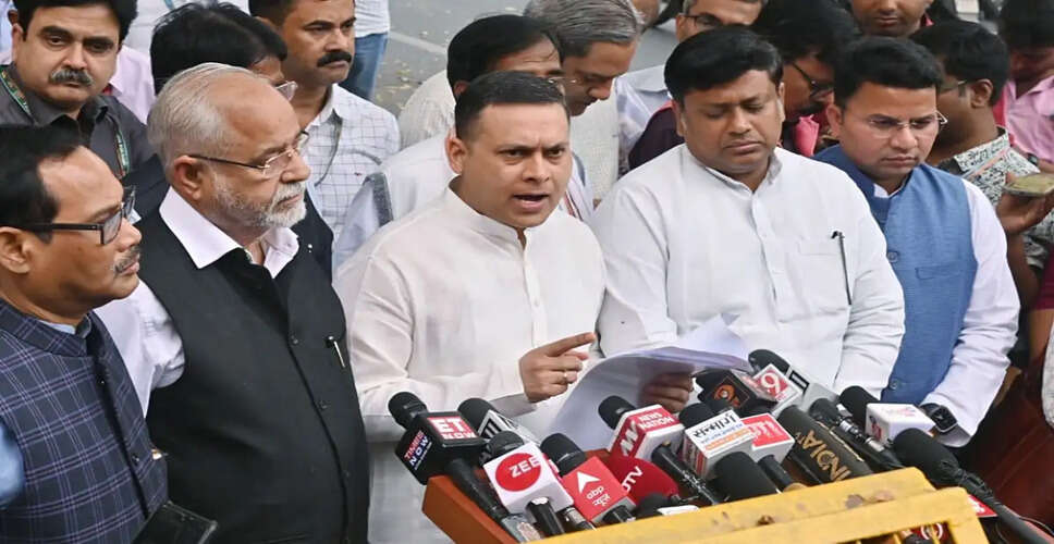 BJP Leader Amit Malviya Refutes Rahul Gandhi's Economic Crisis Claims