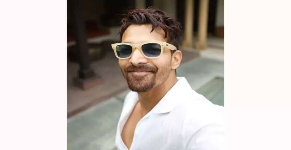 Harshvardhan Rane Takes a Nature Break After Film Shoot