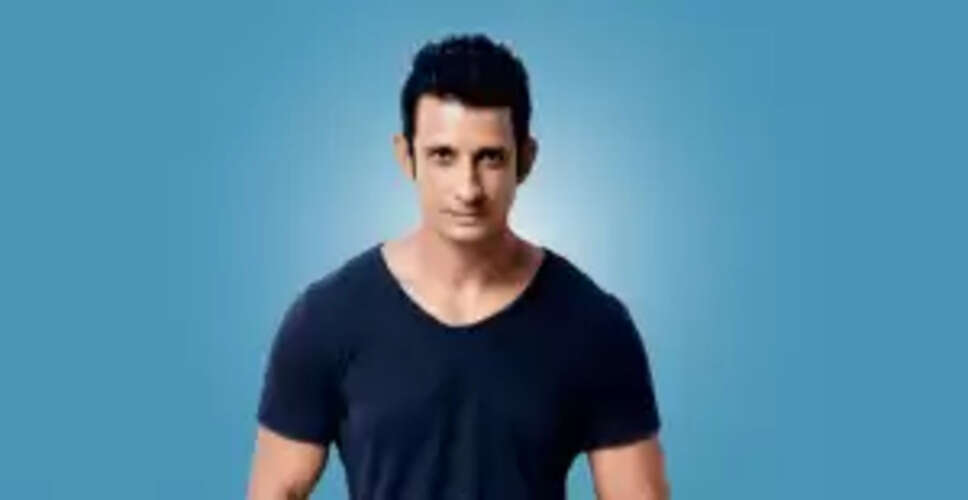 Sharman Joshi Celebrates 25 Years in Entertainment: A Journey from Theatre to Stardom