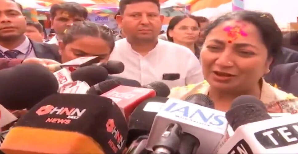 Delhi Chief Minister Launches New Welfare Scheme for Girls on Holi