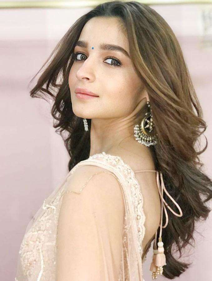 Alia Bhatt revisits childhood memories by posting an adorable video on social media