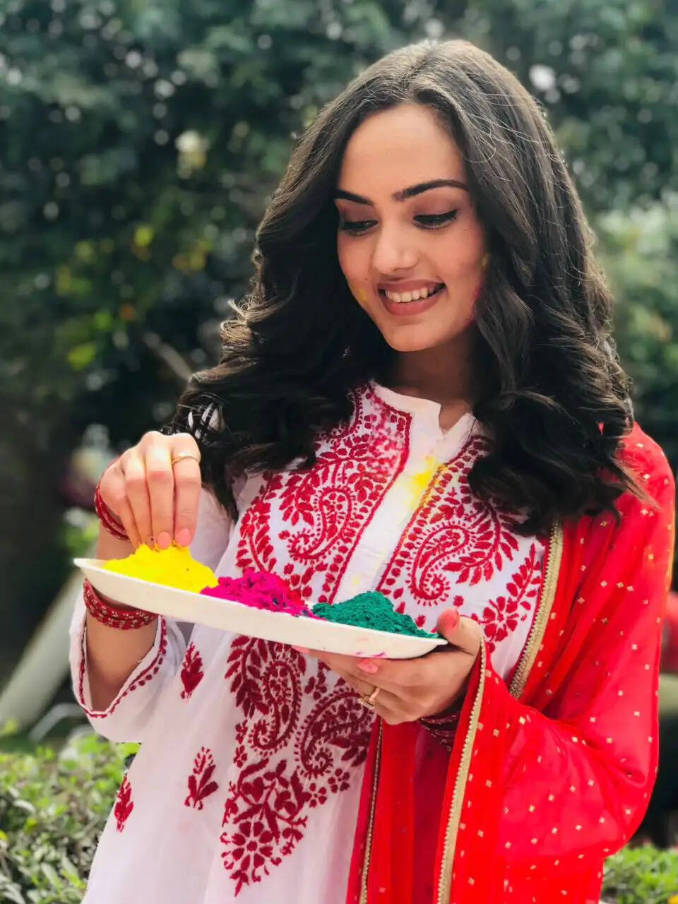 Celebrating Holi: A Journey Back to Tradition and Togetherness