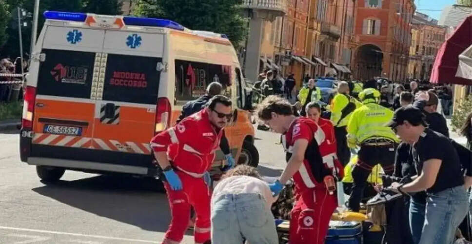 Pedestrian Incident in Modena: Car Hits Multiple People