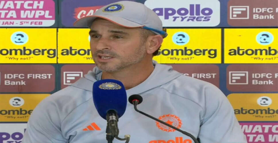 KL Rahul Shines with Century as New Zealand Levels ODI Series Against India