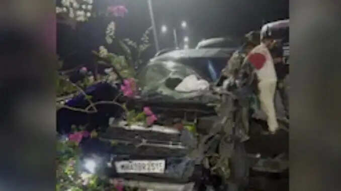 Tragic Car Accident in Narmadapuram Claims Two Lives