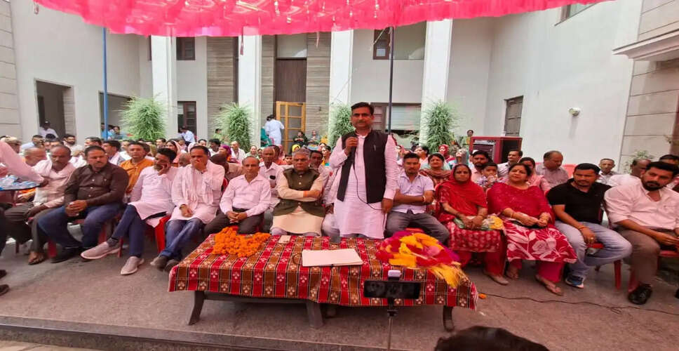 BJP MLA Ranveer Singh Nikka Critiques Party Rebels at Felicitation Ceremony