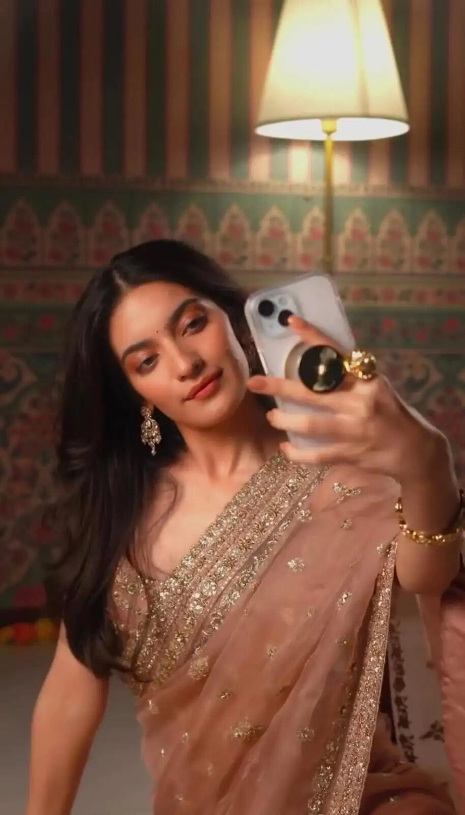 Bollywood's New Wave: Young Actresses Shine in Golden Sarees