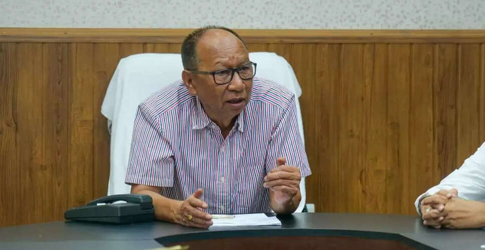 Yumnam Khemchand Singh Sworn in as Manipur's Chief Minister, Ending President's Rule