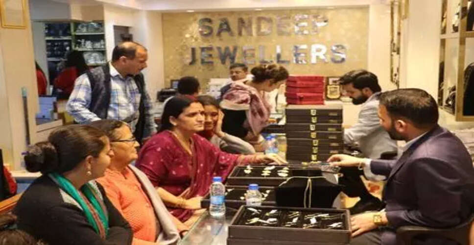 India's Gold Demand Surges, But Prices Impact Future Consumption