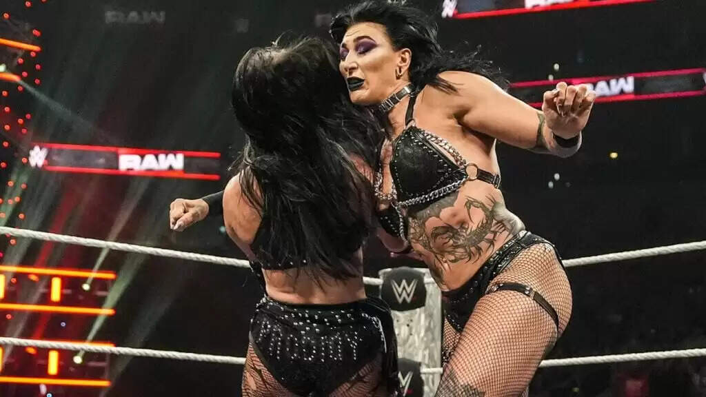 WWE Money in the Bank 2025: Key Insights on Women's Ladder Match Favorites