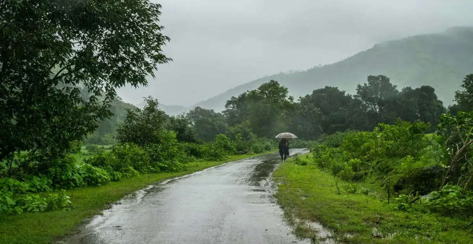Monsoon Arrives in India Amidst Severe Heat, Signaling Rainy Season's Start