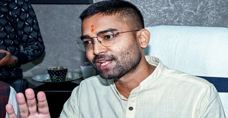 Upendra Kushwaha Rejects Merger with BJP, Implications for Deepak Prakash's Ministerial Role