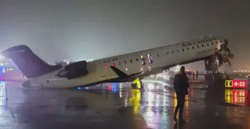Emergency at LaGuardia: Air Canada Express Plane Collides with Fire Truck