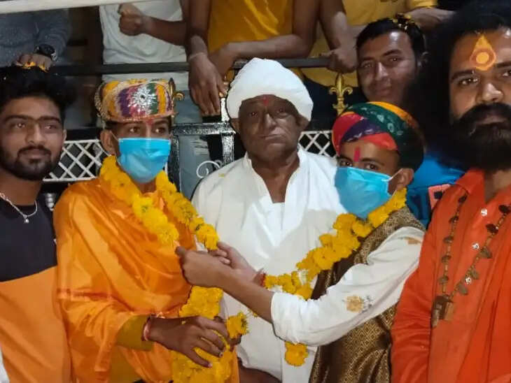 Unique Holi Tradition in Rajasthan: Symbolic Marriage of Boys