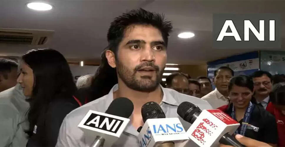Vijender Singh Praises Indian Boxers After World Boxing Cup Success