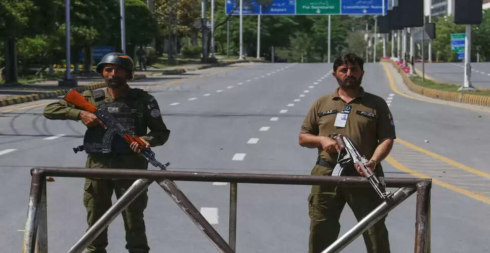 Trump Sends Envoys to Pakistan for Critical Iran Peace Talks