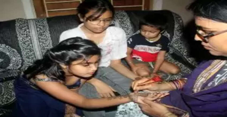 Excitement Builds for Raja Festival: Women Embrace Shopping and Mehendi