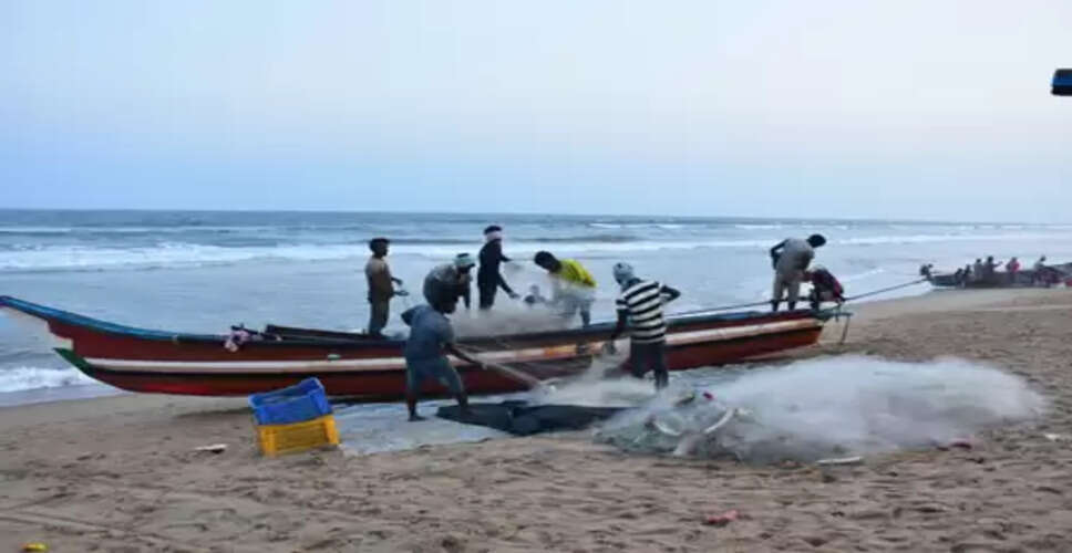 Migrant labourers form backbone of Kerala's marine fisheries: CMFRI study