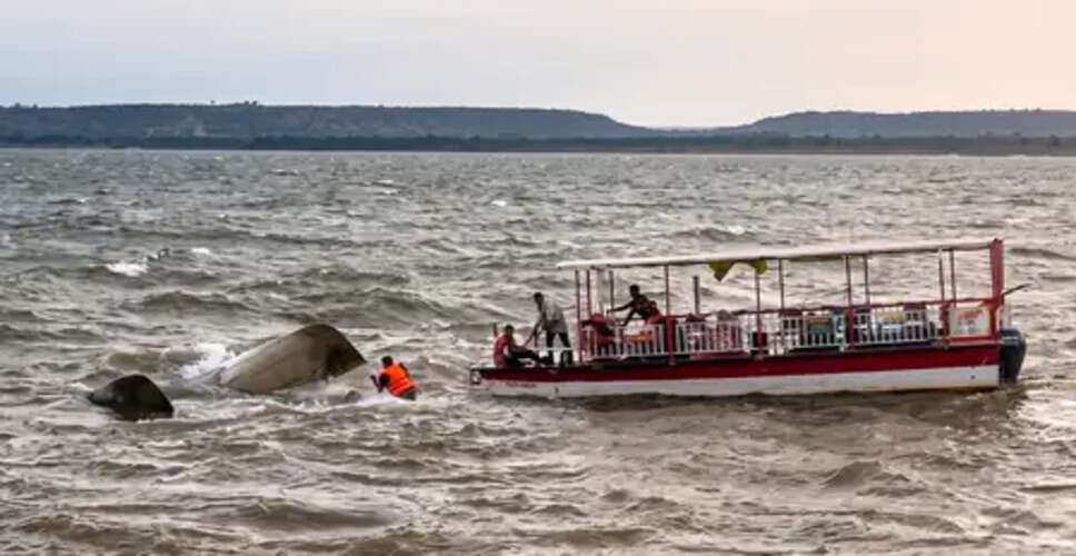 Tragic Cruise Boat Capsize at Bargi Dam: Ongoing Rescue Efforts Intensify